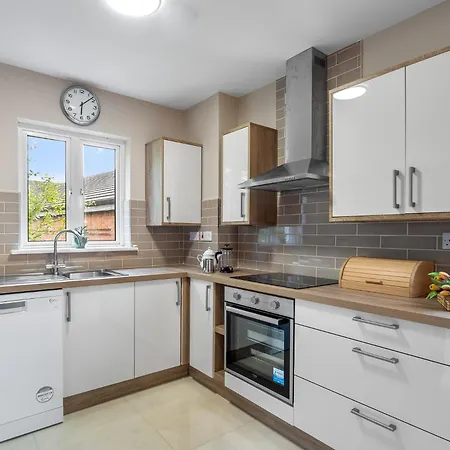 E1 Station House, Clifden