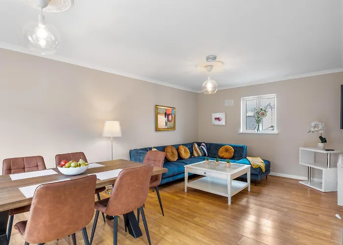 E1 Station House, Дом отдыха *